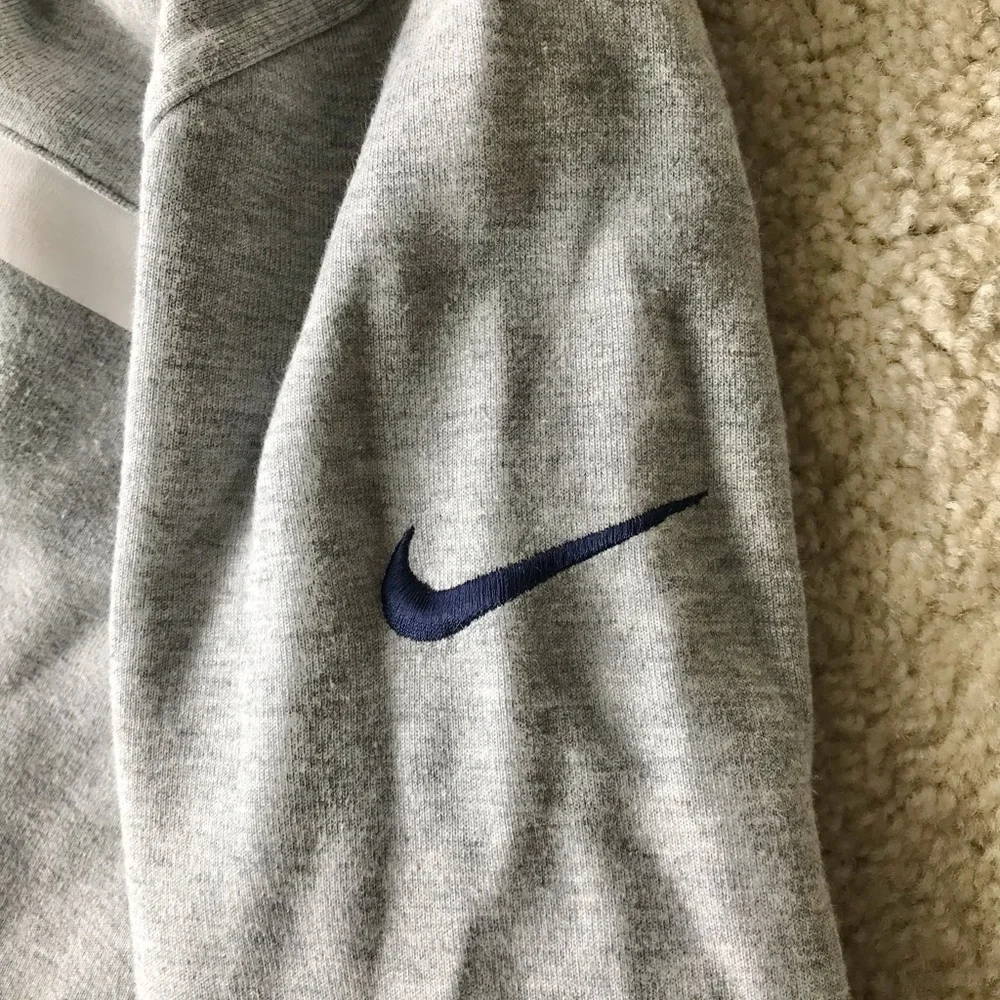 NFL LA Rams Hoodie - Picture 4 of 4